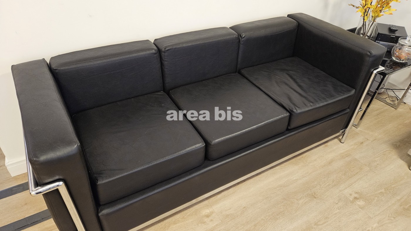 Sofa LC1 - 3 cuerpos Código U368-0014