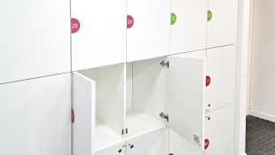 8 Lockers